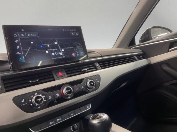 Audi A4 Limousine 35 TFSI Navi Sitzheizung Einparkhilfe v+h