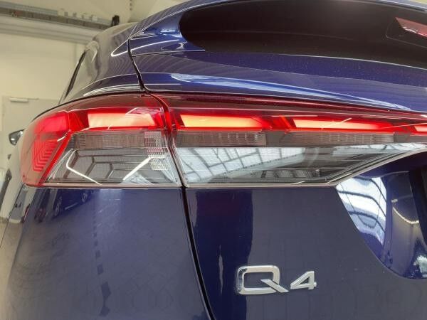 Audi Q4 e-tron Q4 Sportback 40 e-tron Pano Matrix Kamera DAB