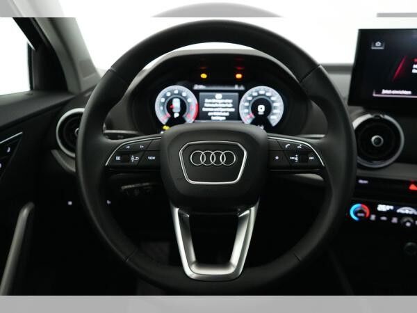 Audi Q2 35 TFSI S line / SOFORT VERFÜGBAR !