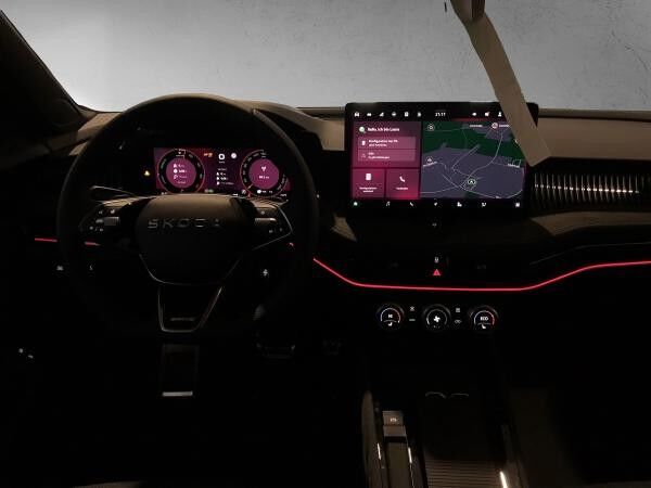 Skoda Superb 1.5 TSI iV DSG Sportline Combi mit AHZV