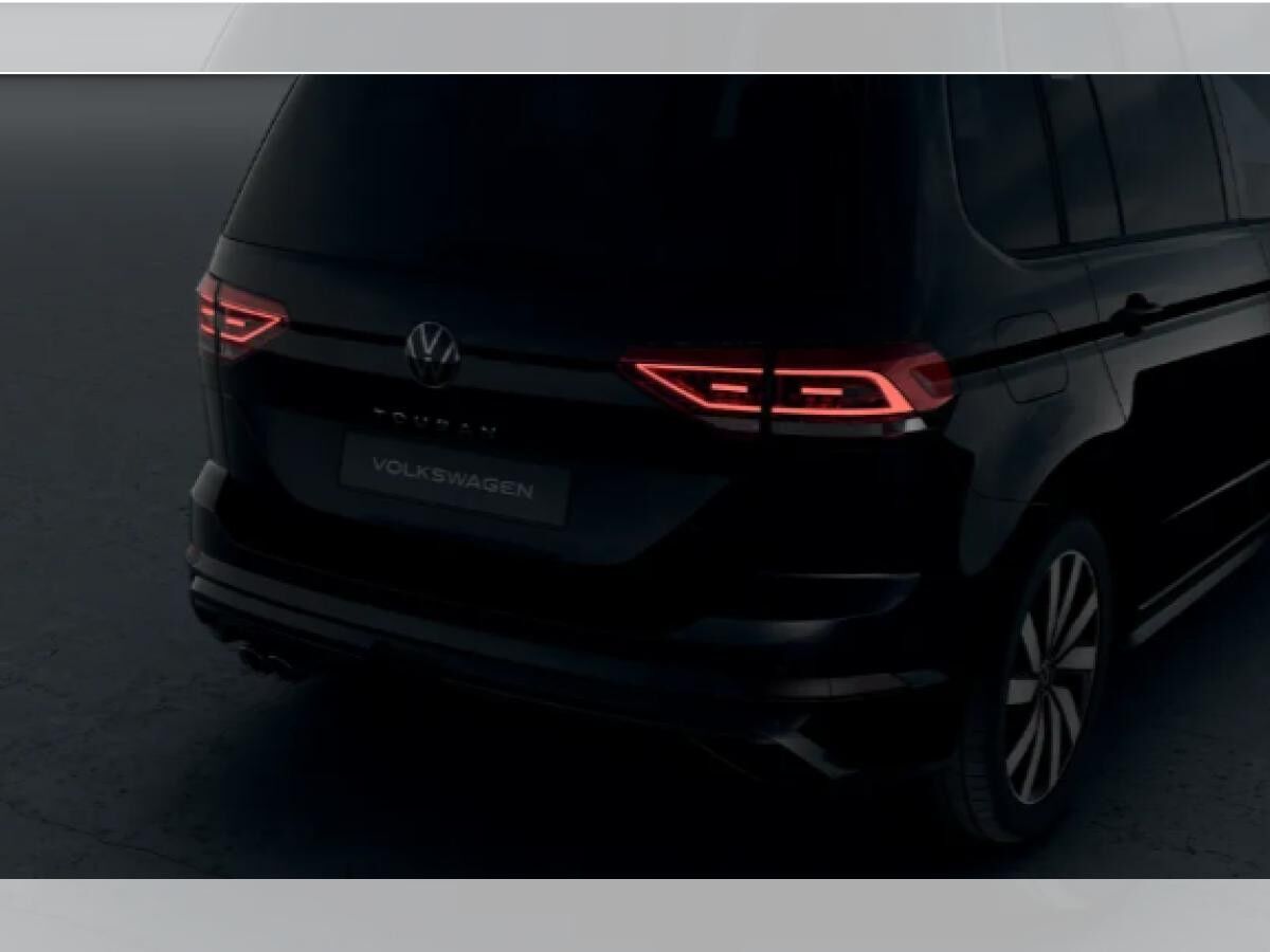 Volkswagen Touran Highline 2.0TDI 150PS DSG *R-LINE BLACK STYLE*AHK*IQ*PANO*STANDHZG*64.640€