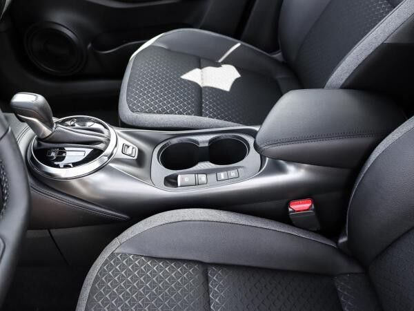 Nissan Juke N-Connecta 1.6 Hybrid 4AMT 143PS Winterpaket BFS *sofort verfügbar*