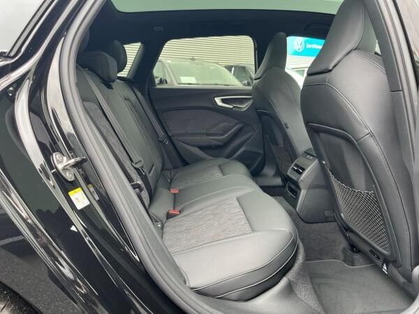 Audi A5 Avant e-hybrid quattro S-tronic | Pano,B&O,360°