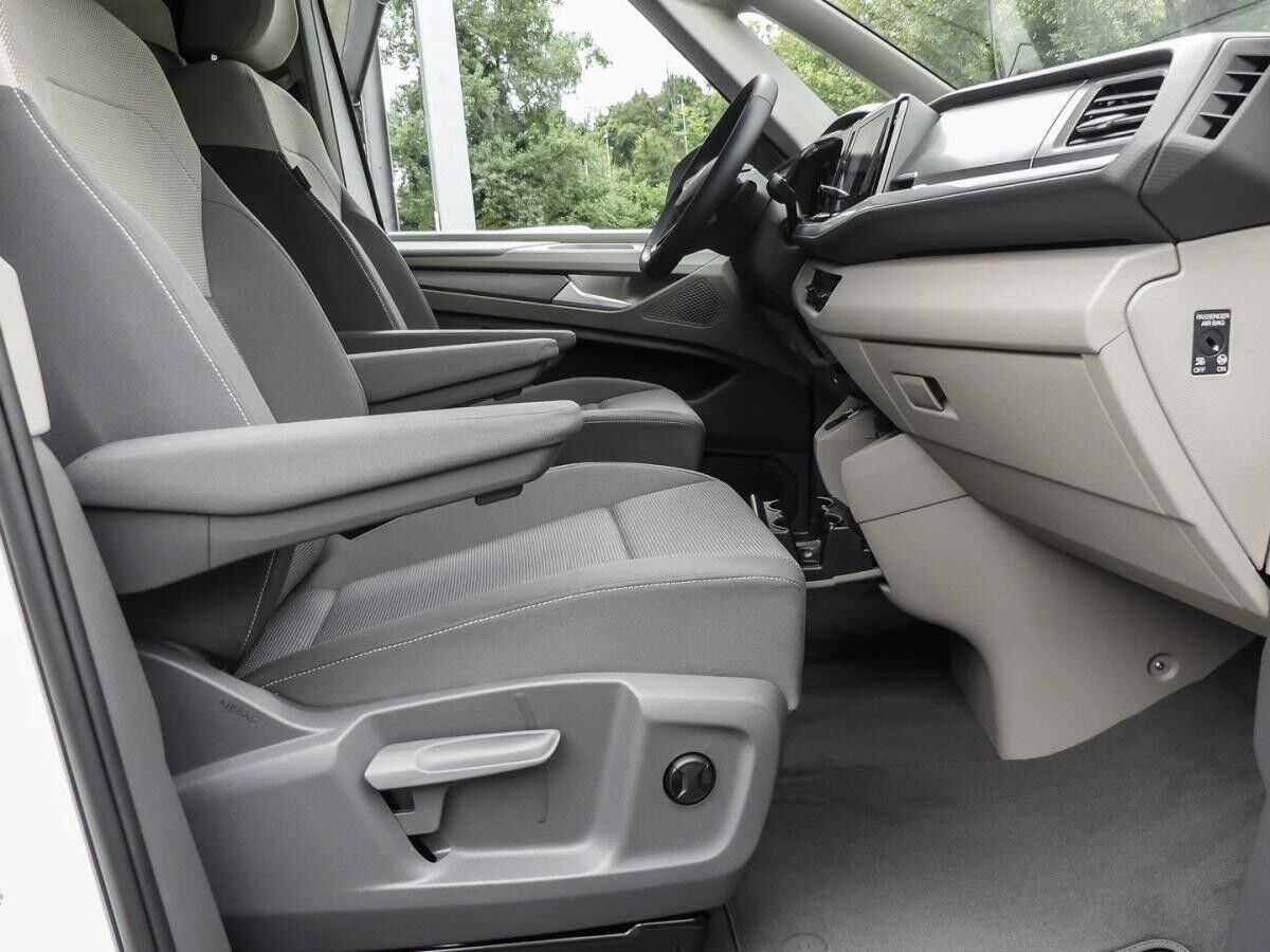 Volkswagen Multivan Life 2,0 TDI DSG Navi Lang 7-Sitzer