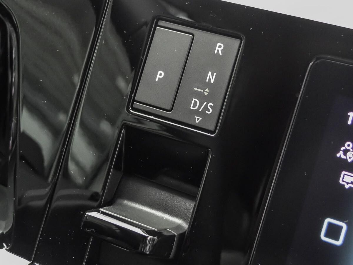 Volkswagen Multivan Life 2,0 TDI DSG Navi Lang 7-Sitzer