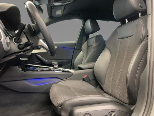 Audi A4 Avant S line 35 TFSI Kamera virtual LED Navi Teilleder