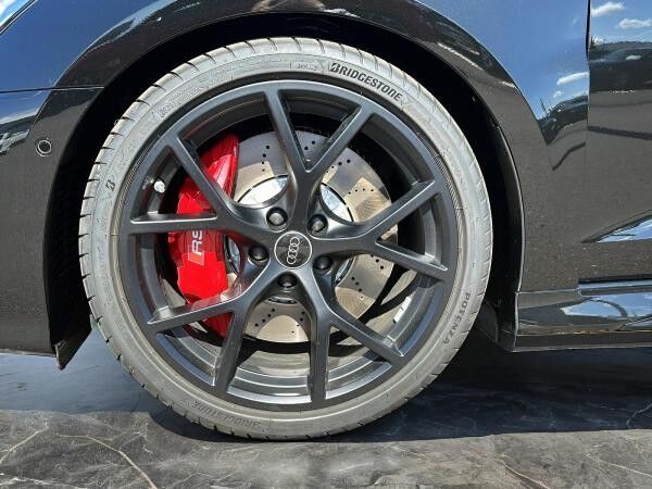 Audi RS3 Sportback + PANO + RS SCHALENSITZE + SPORTABGASANLAGE + MATRIX + KAMERA + 280 km/h