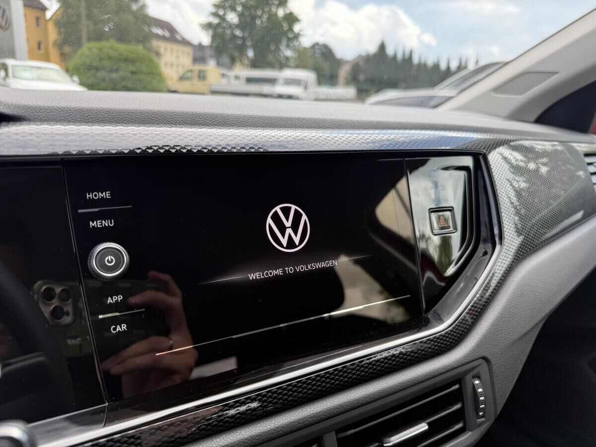 Volkswagen Polo Life1,0l 80 PS/ PDC/ 4 Seasons/ SHZ