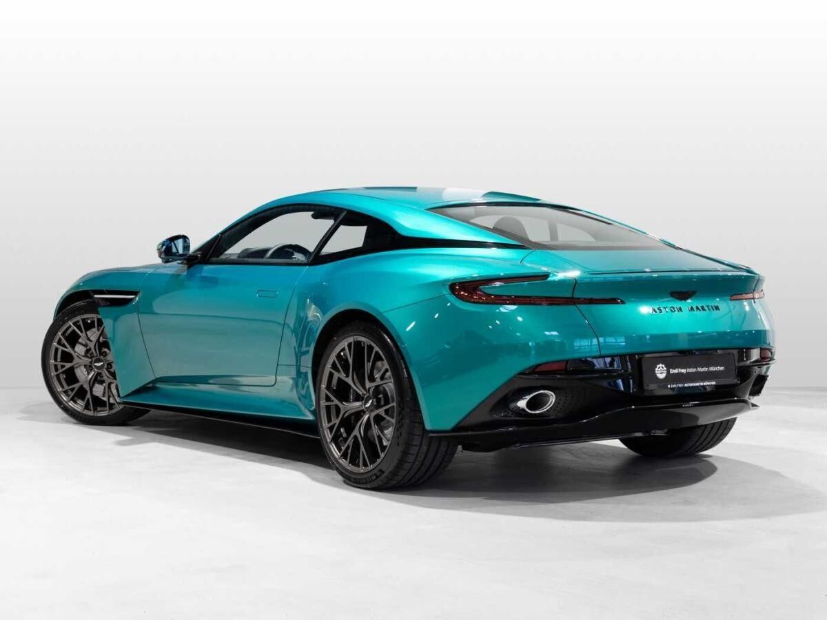 Aston Martin DB12 Coupe