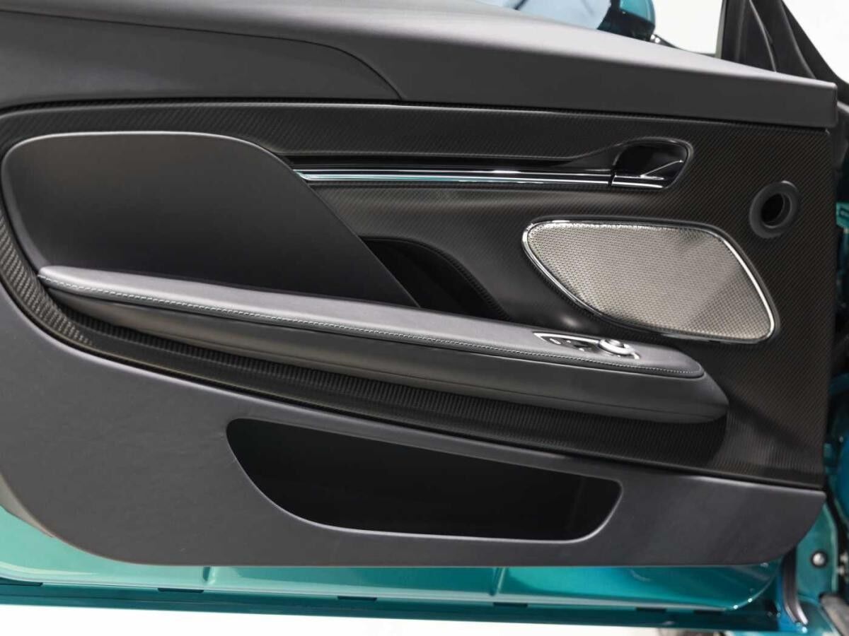 Aston Martin DB12 Coupe