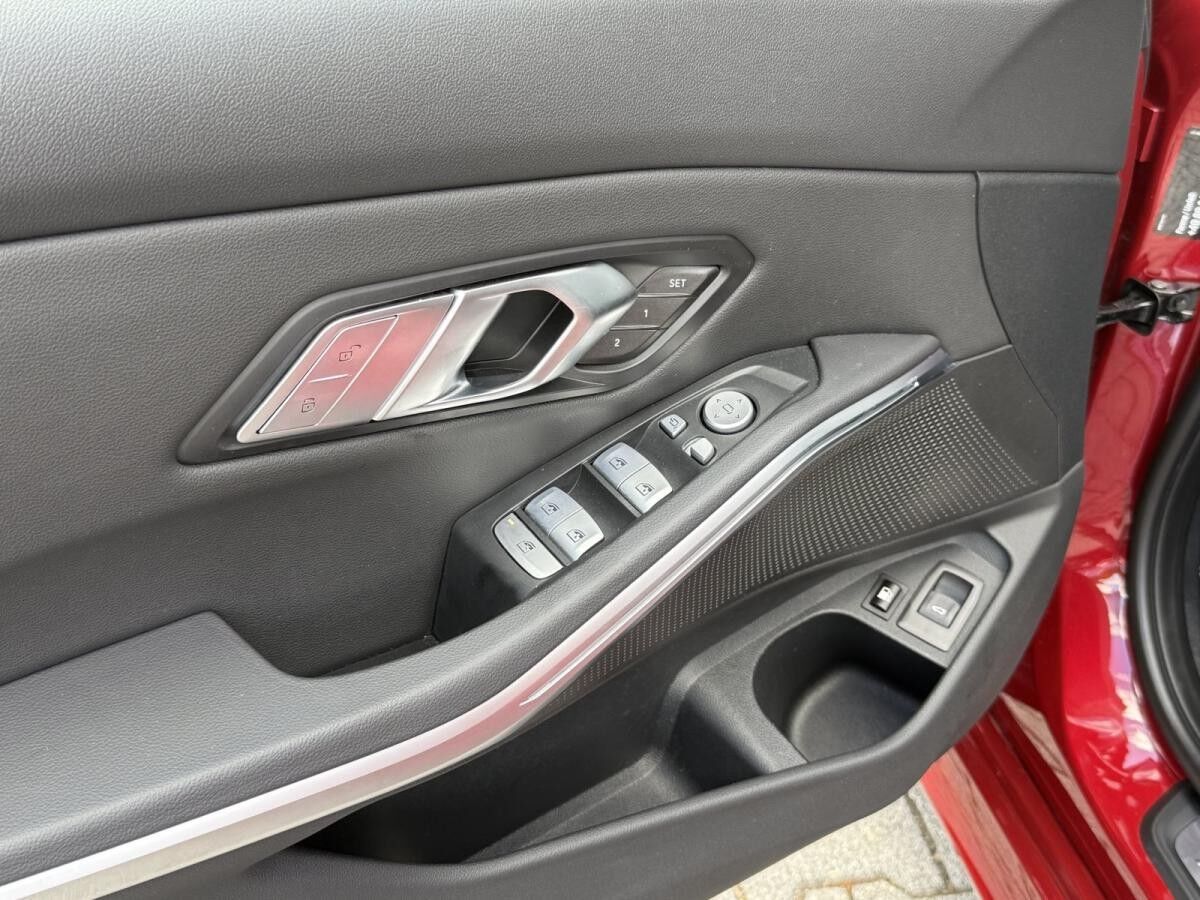 BMW 330 e Touring M Sport AHK Stop&Go FACELFT