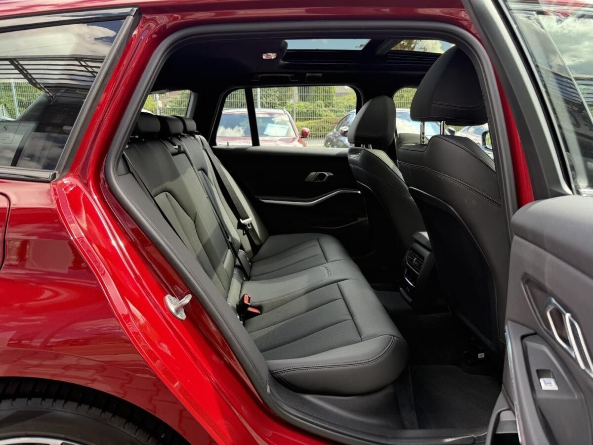 BMW 330 e Touring M Sport AHK Stop&Go FACELFT