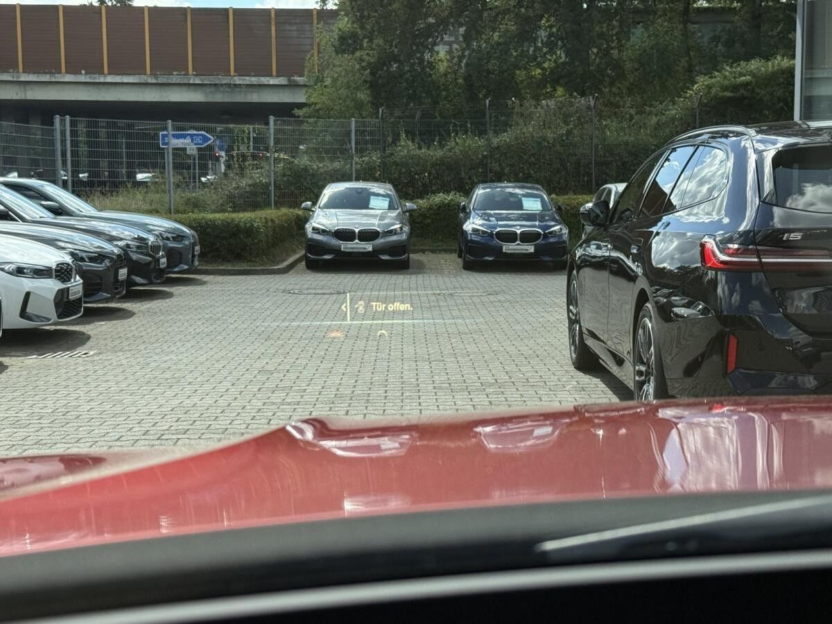 BMW 330 e Touring M Sport AHK Stop&Go FACELFT