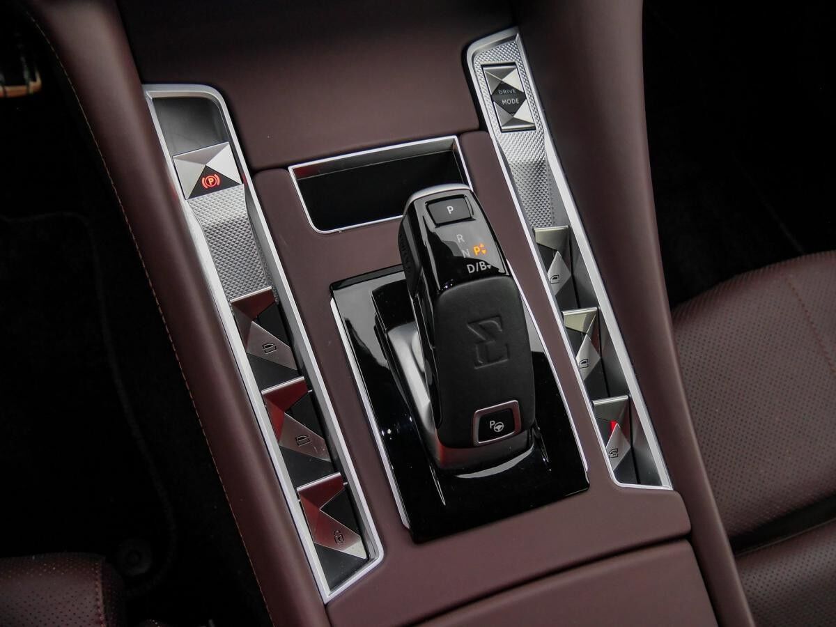 DS Automobiles DS 9 Hybrid Rivoli E-Tense Leder Aut. SD