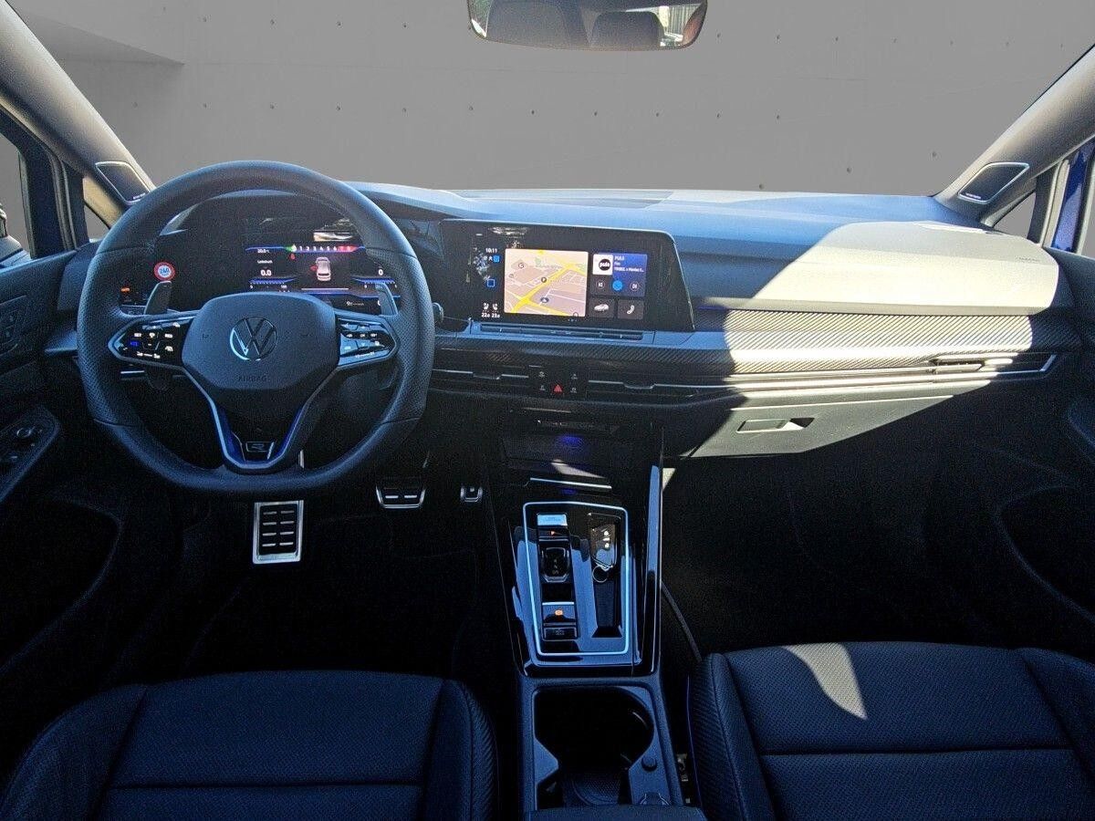 Volkswagen Golf 8 R Black 2.0 TSI DSG 4M 19 DCC LEDER PANO Volkswagen Golf 8 R Black 2.0 TSI DSG 4M 19 DCC LEDER PANO