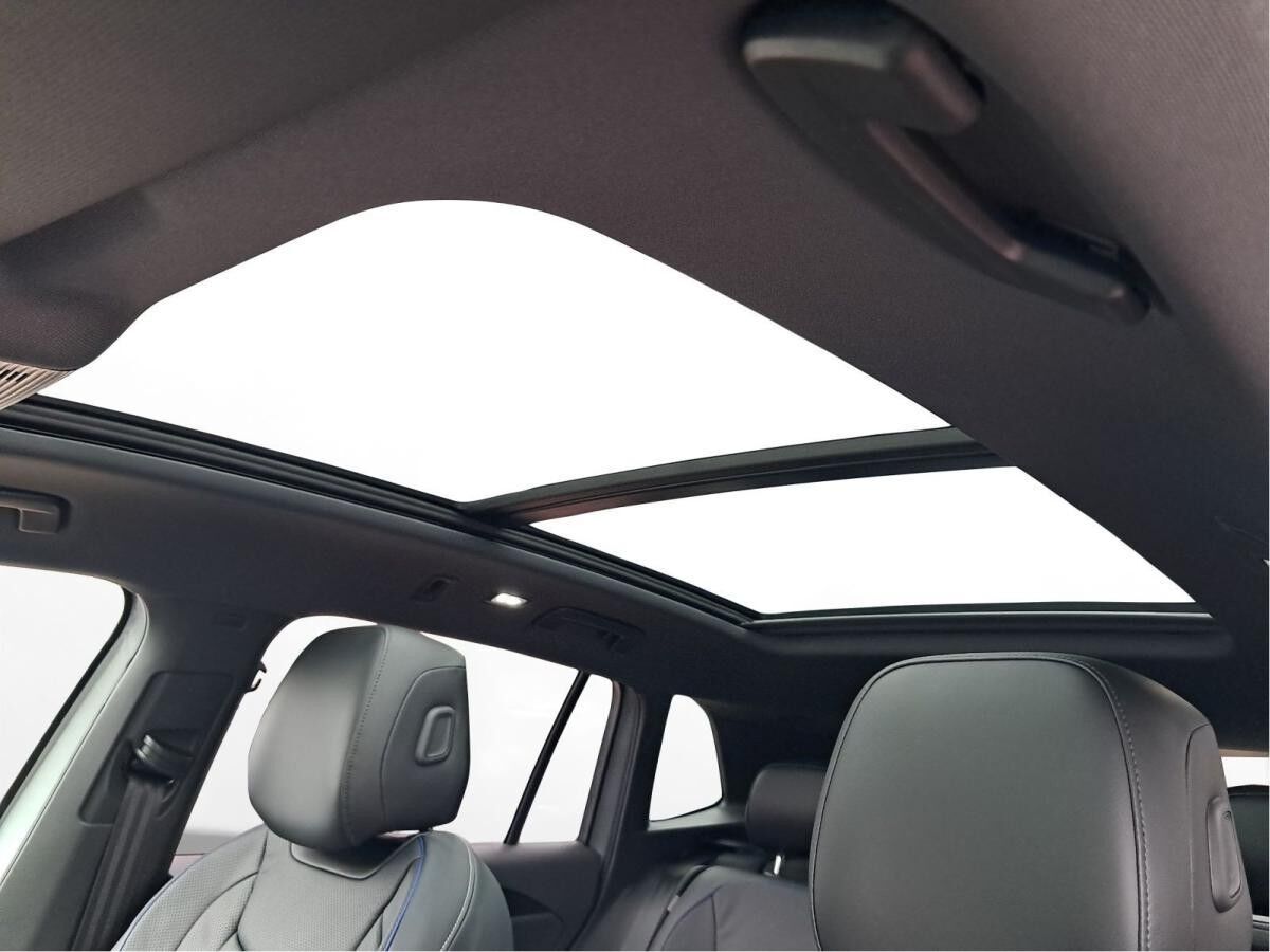 Volkswagen Tiguan R-Line 1,5 eHybrid DSG | Black Style | IQ