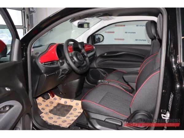 Fiat 500e MY25 RED h Komfort-Paket Apple CarPlay Klimaautomatik