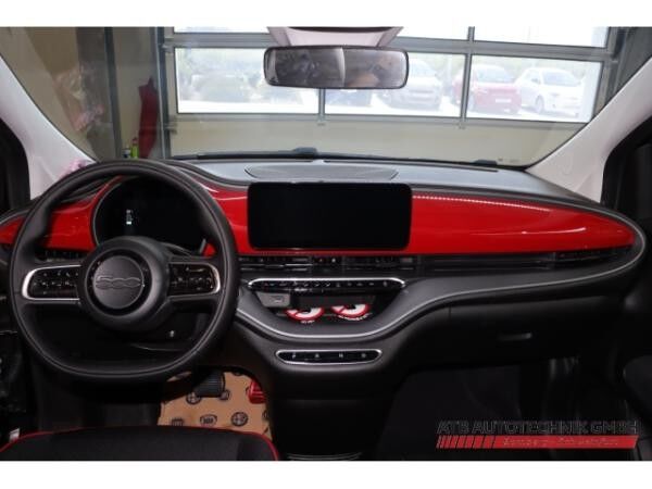 Fiat 500e MY25 RED h Komfort-Paket Apple CarPlay Klimaautomatik