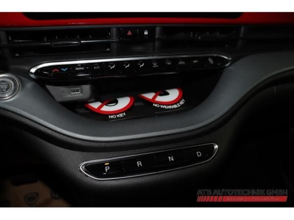 Fiat 500e MY25 RED h Komfort-Paket Apple CarPlay Klimaautomatik
