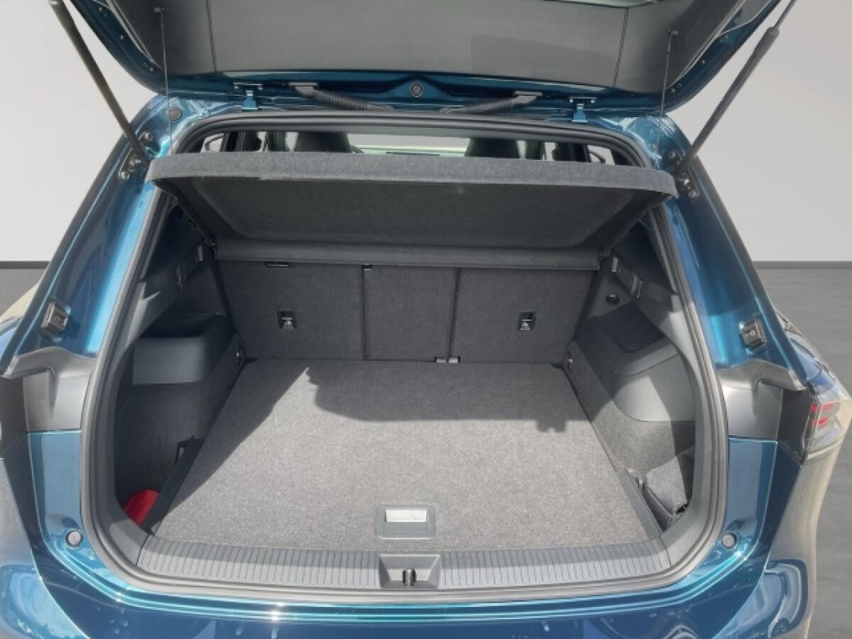 Volkswagen Tiguan 2,0 TDI R-Line 4Mot LED+ AHK Kamera Pano HuD