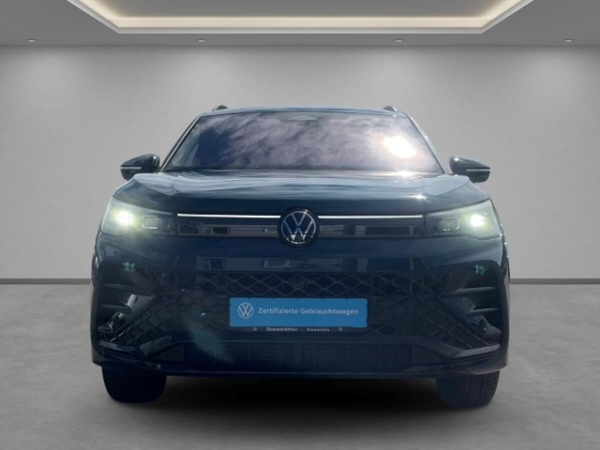 Volkswagen Tiguan 2,0 TDI R-Line 4Mot LED+ AHK Kamera Pano HuD