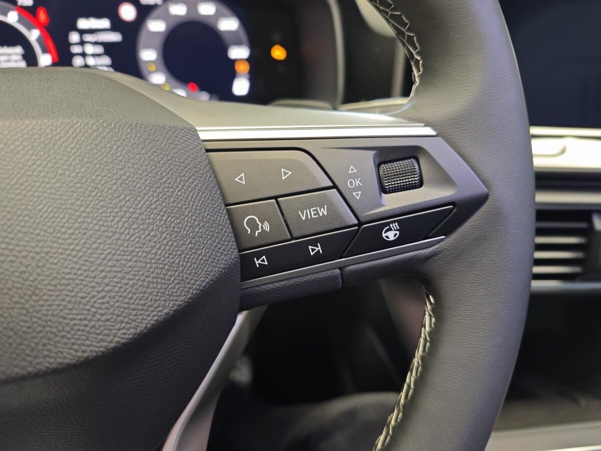 Seat Leon Road Edition 1.5 eTSI DSG | ABVERKAUF - letztes FZG !!