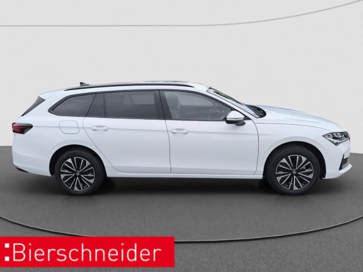 Skoda Superb Combi 2,0 TDI DSG Selection NAVI RFK LED FRONT ASSIST VZE