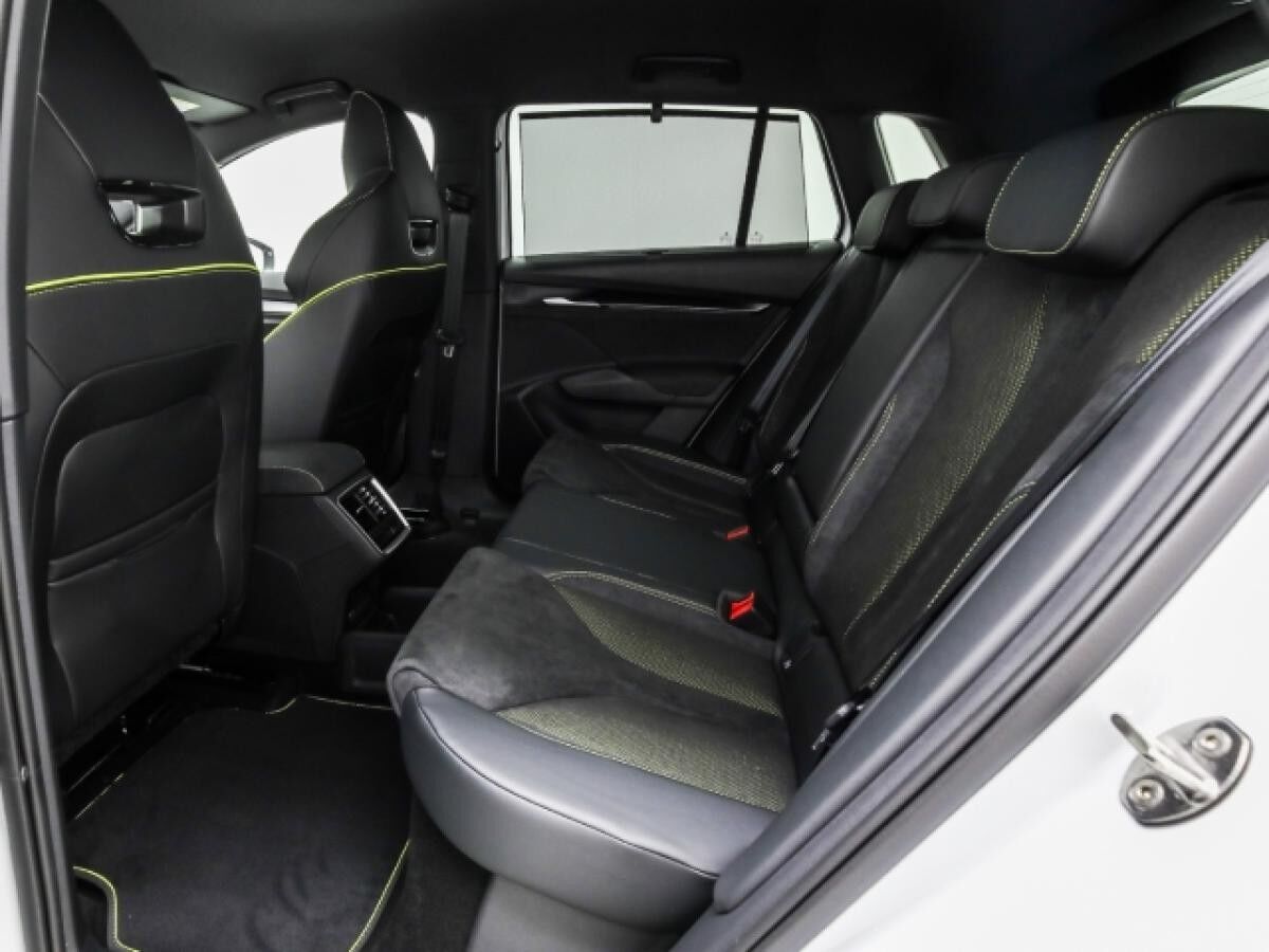 Skoda Elroq RS Lounge AHK Navi Kamera Matrix