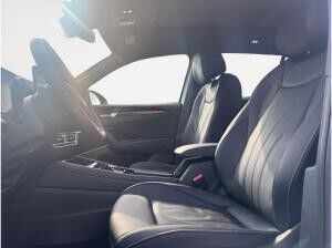 Volkswagen Tiguan R-Line 2,0 l TDI SCR 4MOTION PANO*AHK*WINTERRÄDER*LEDER*HEAD-UP*