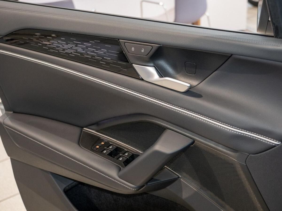 Volkswagen Tayron Elegance 2,0 l TSI 4M DSG *BIS 31.12.*🏷️