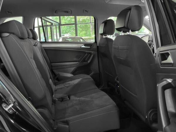 Volkswagen Tiguan Allspace 2.0 TDI SCR Life DSG 7-Sitzer Navi