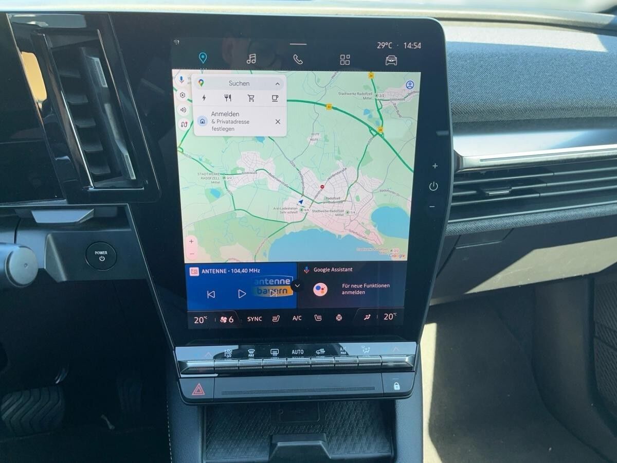 Renault Megane TECHNO EV60 220hp