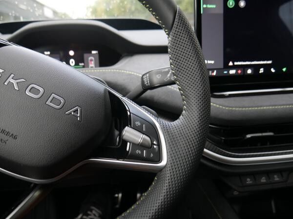 Skoda ENYAQ RS Lounge ACC HUD PANO NAVI AHK MATRIX-LED *835*