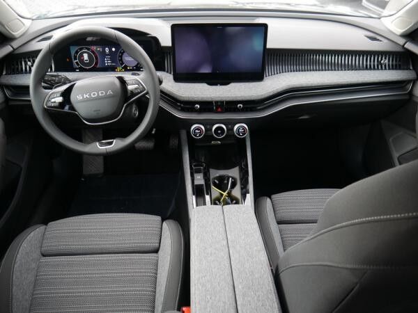 Skoda Superb Combi 2.0 TDI Selection SHZ NAVI ACC LED *848*