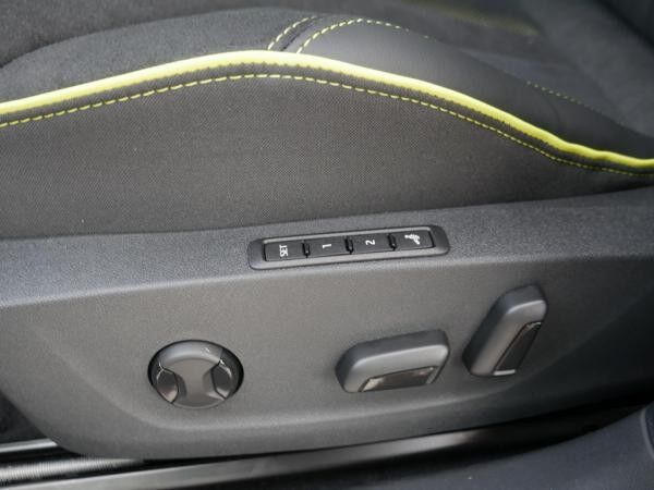 Skoda ENYAQ RS Lounge ACC HUD PANO NAVI AHK MATRIX-LED *835*