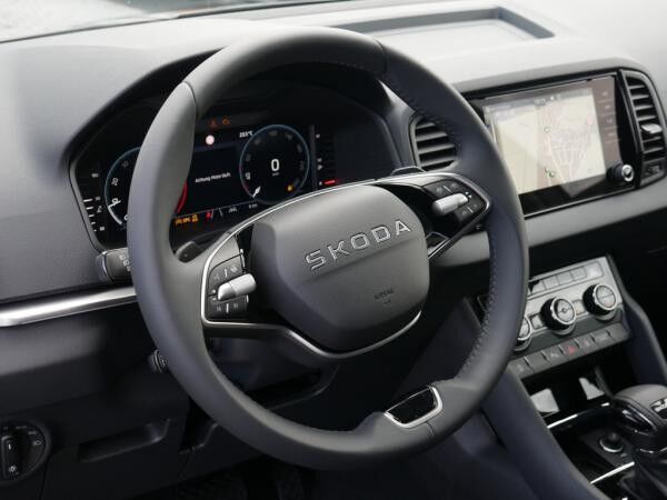 Skoda Karoq 1.5 TSI Selection NAVI ACC KAMERA LED AHK *846*