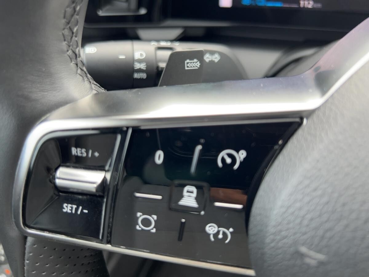 Renault Megane E-Tech E-Tech EV40 130 Techno EV40 Renault Megane E-Tech E-Tech EV40 130 Techno EV40