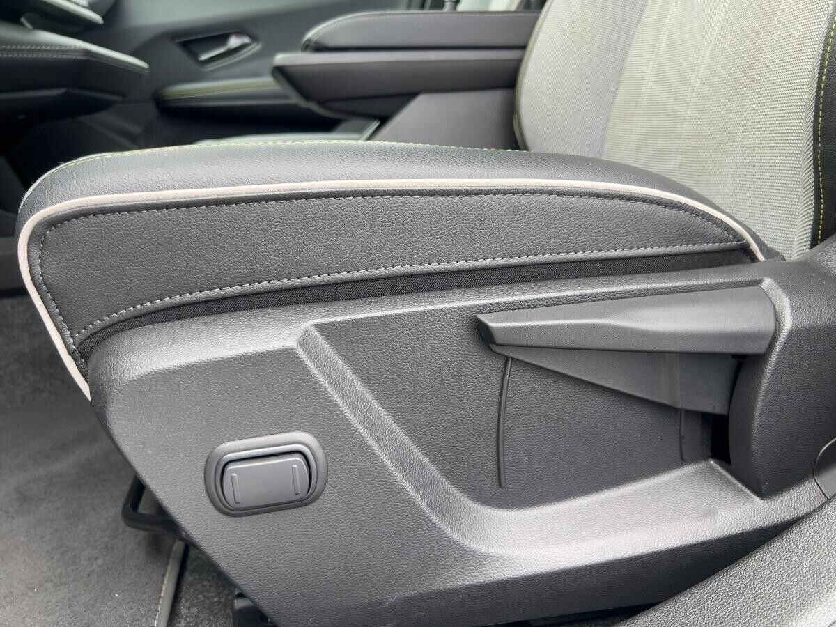 Renault Megane E-Tech E-Tech EV40 130 Techno EV40 Renault Megane E-Tech E-Tech EV40 130 Techno EV40