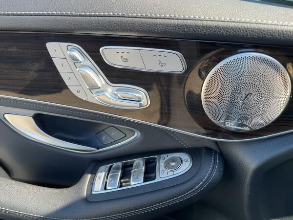 Mercedes-Benz GLC 300 de 4Matic Burmester SHZ Pano Off-Road