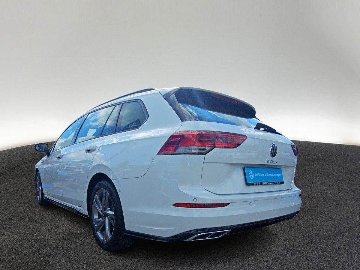 Volkswagen Golf 8 Var. R-Line 2.0 TSI DSG LED+ STHZ TRAVEL