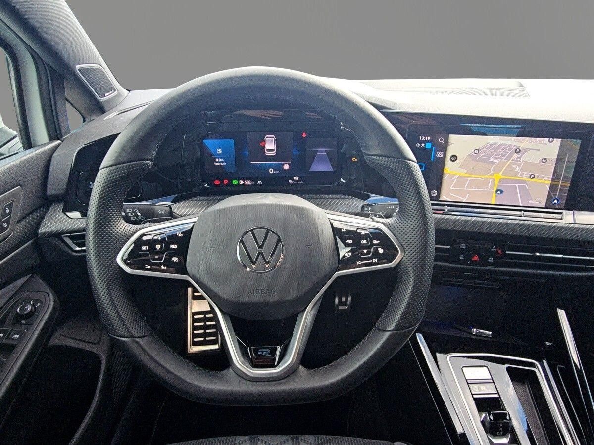 Volkswagen Golf 8 Var. R-Line 2.0 TSI DSG LED+ STHZ TRAVEL