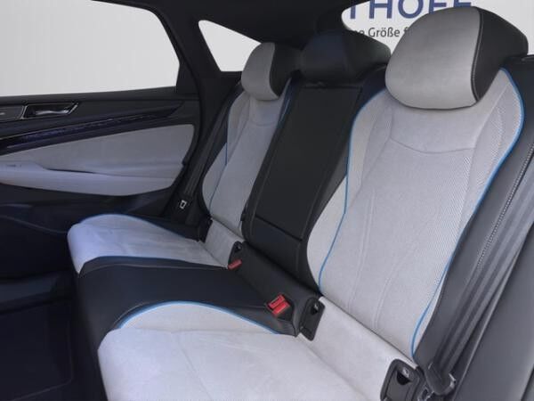 Volkswagen ID.7 Pro DCC ACC HuD 20" NAVI KAMERA