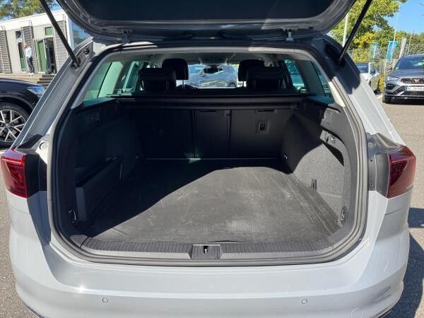 Volkswagen Passat Variant 2.0 TDI DSG STHZ AHK NAVI ACC KAM LED SHZ PDC LM