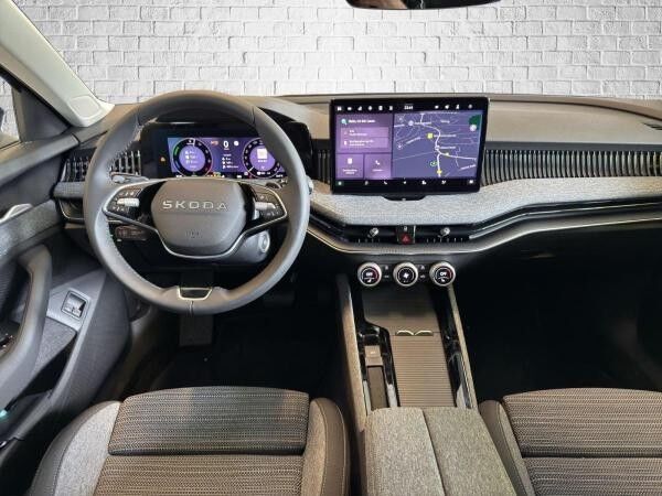 Skoda Superb Combi 1.5 TSI iV Selection NAVI/ACC/Matrix/AHK/sofort Verfügbar