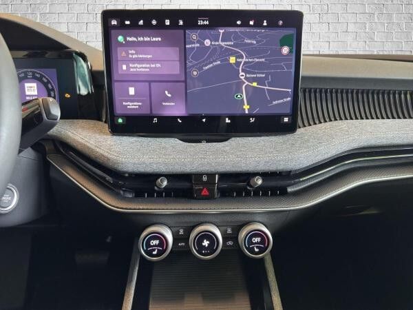 Skoda Superb Combi 1.5 TSI iV Selection NAVI/ACC/Matrix/AHK/sofort Verfügbar