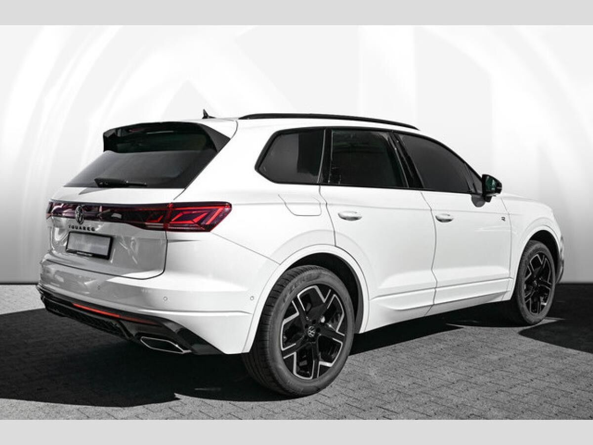 Volkswagen Touareg 3.0 TDI 4Motion R-Line Black Style