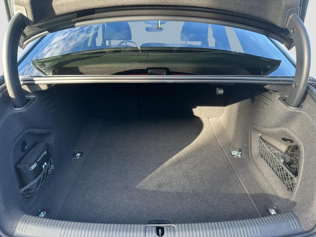 Audi A4 Limousine 35 TDI 5JGAR MATRIX StHzg Kamera