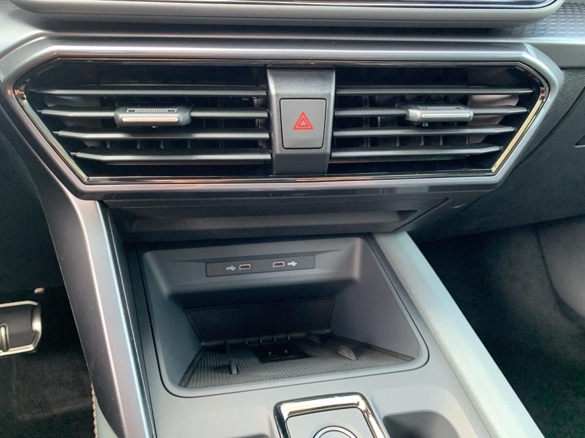 Cupra Leon VZ Extreme 2.0 TSI DSG;SSV!!!Pano;AHZV uvm.