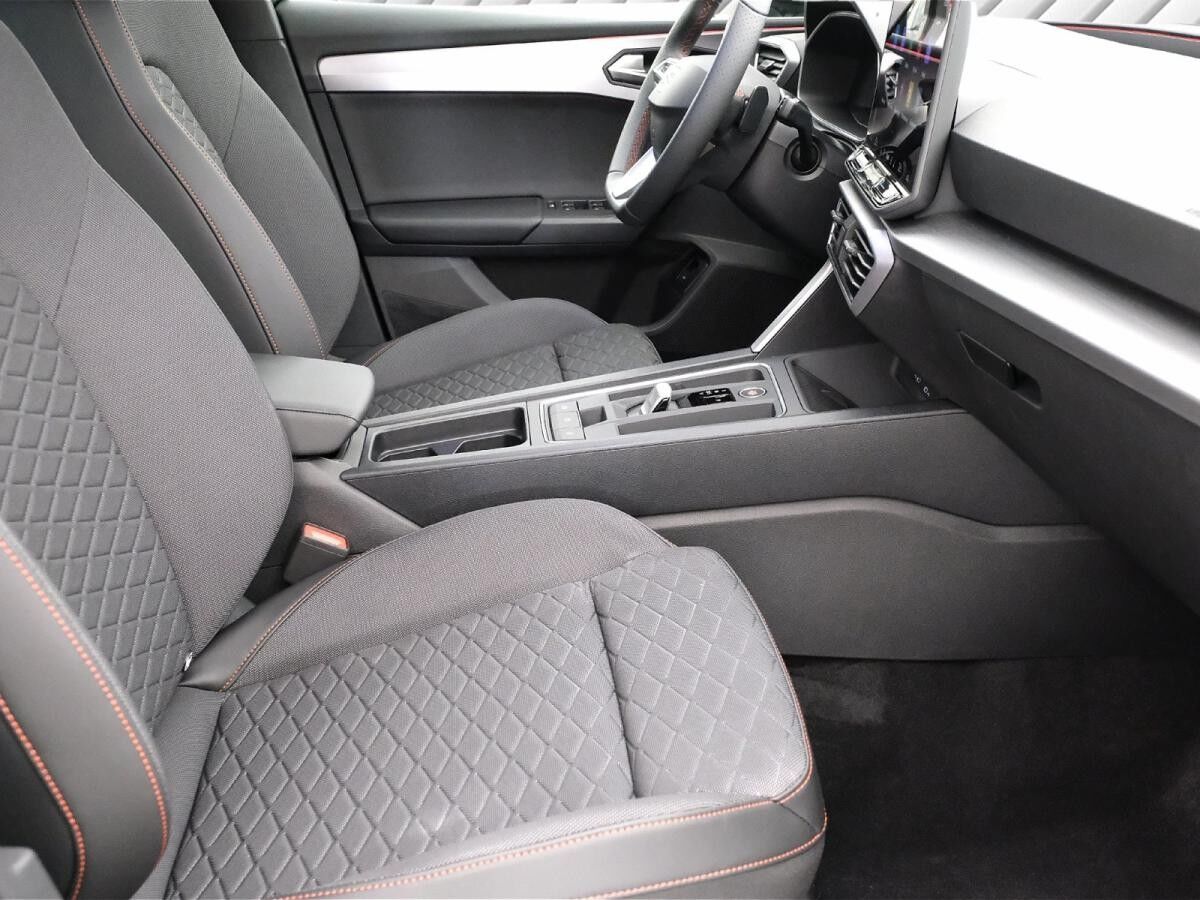 Seat Leon Sportstourer FR Black Edition 2.0 TDI 110 kW (150 PS) 7-Gang-DSG