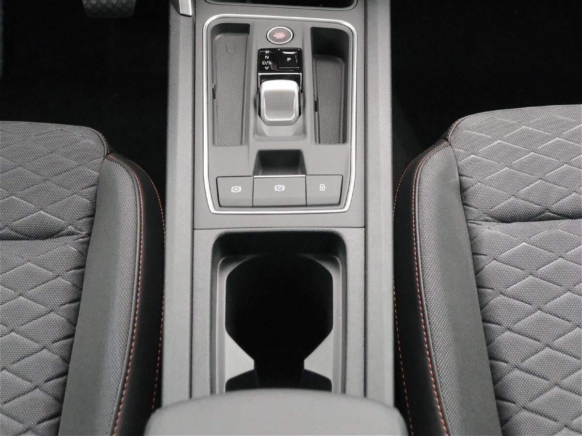 Seat Leon Sportstourer FR Black Edition 2.0 TDI 110 kW (150 PS) 7-Gang-DSG